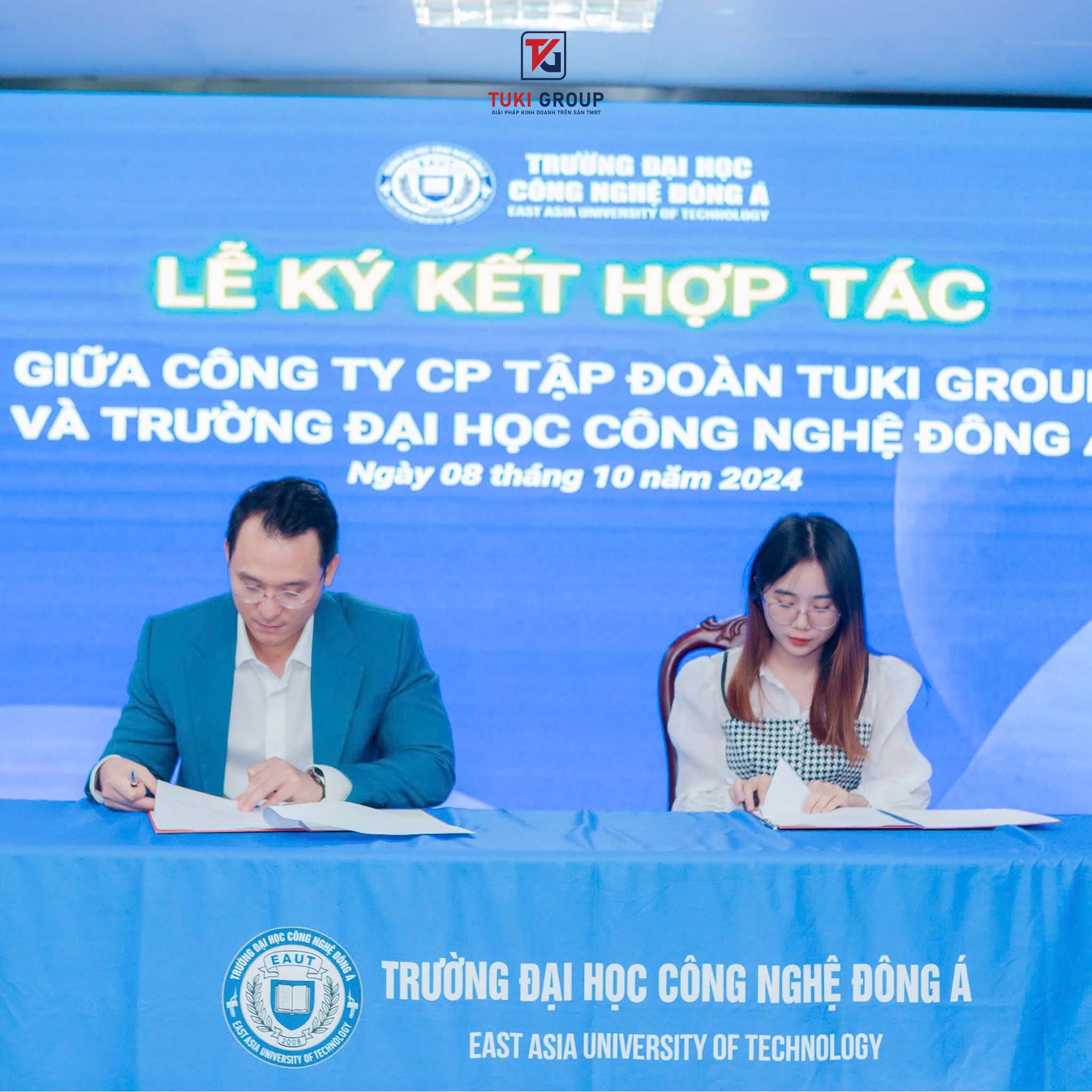 Lễ kí kết hợp tác cùng trường đại học Đông Á 1