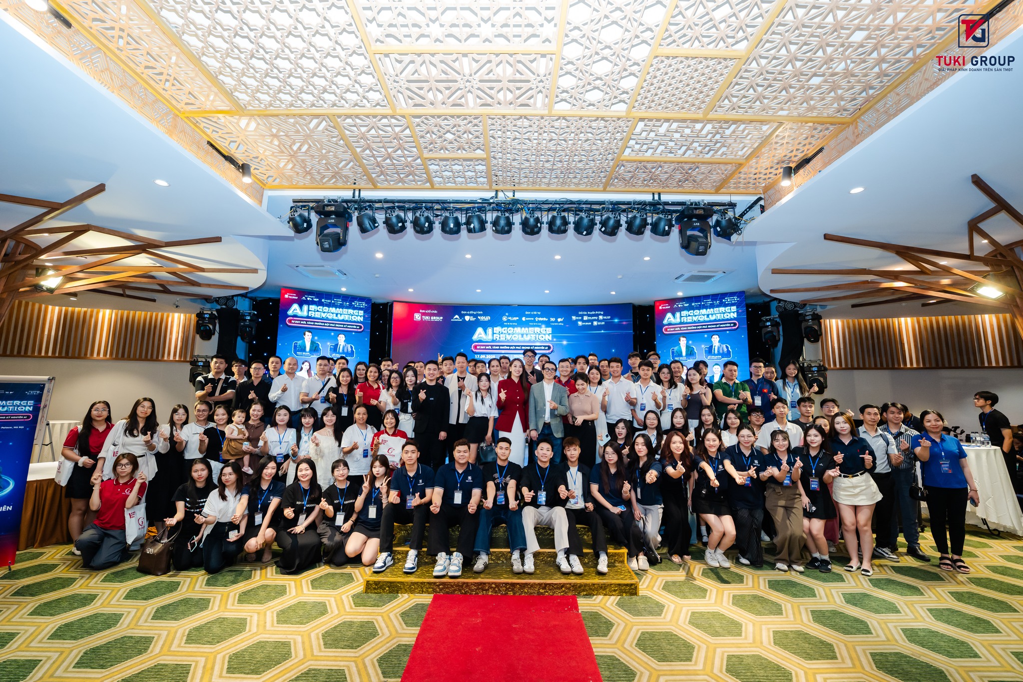 RECAP AI E-COMMERCE REVOLUTION TUKI GROUP 2025- TƯ DUY MỚI, TĂNG TRƯỞNG ĐỘT PHÁ TRONG KỶ NGUYÊN AI