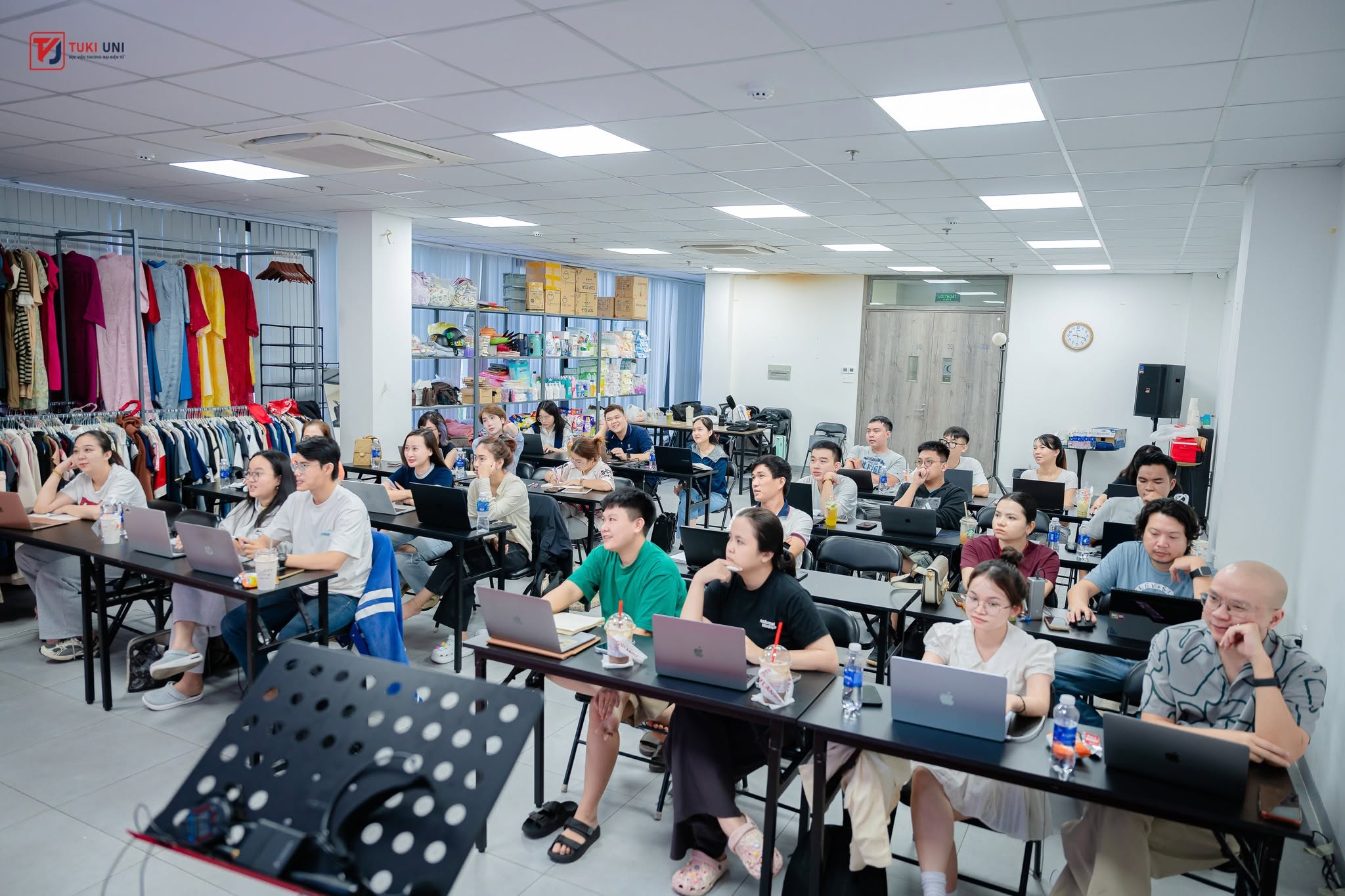 Hoạt động lớp học Shopee chuyên sâu 8