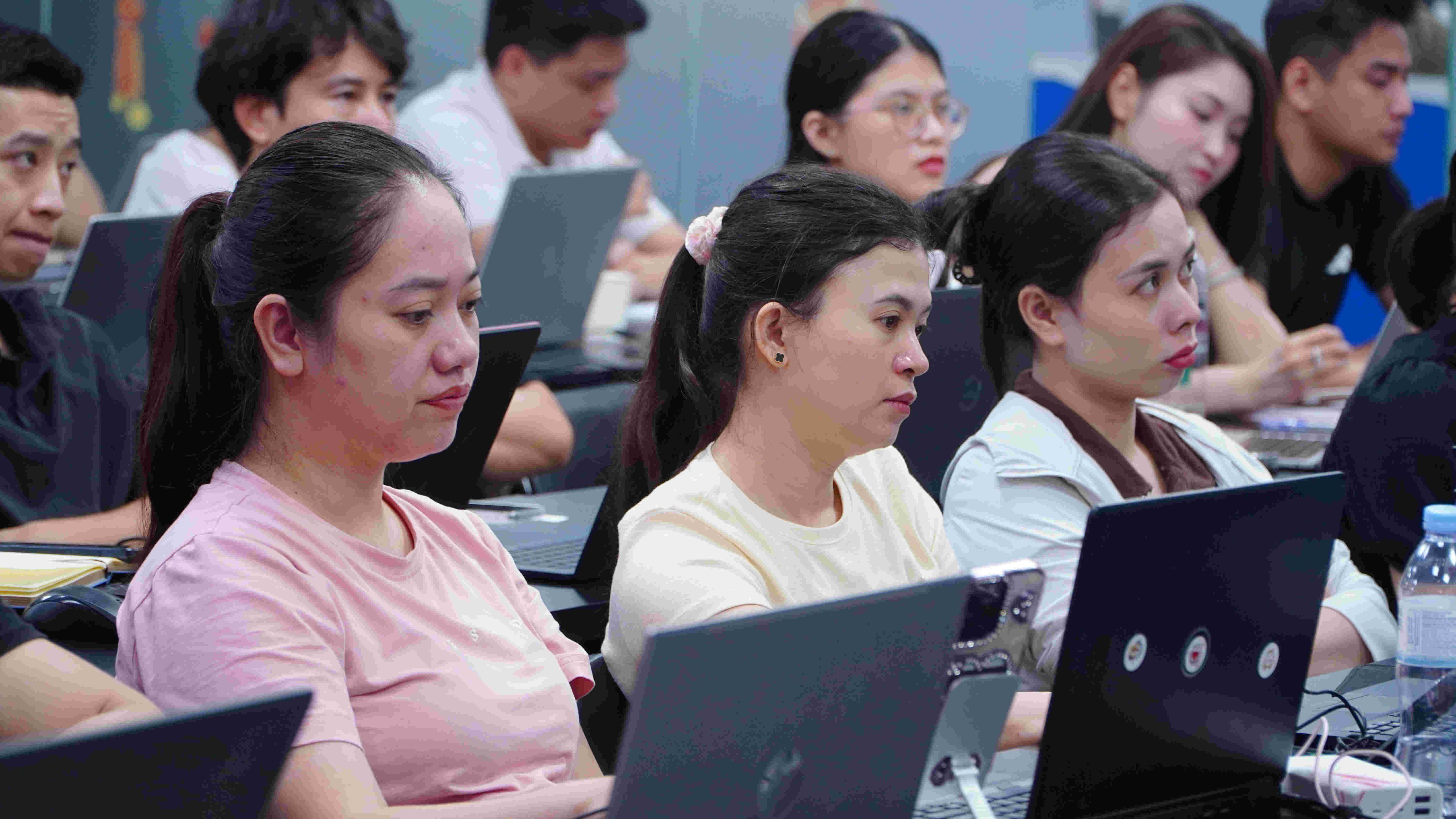 Hình ảnh lớp học TikTok Shop Business Master 2026 15