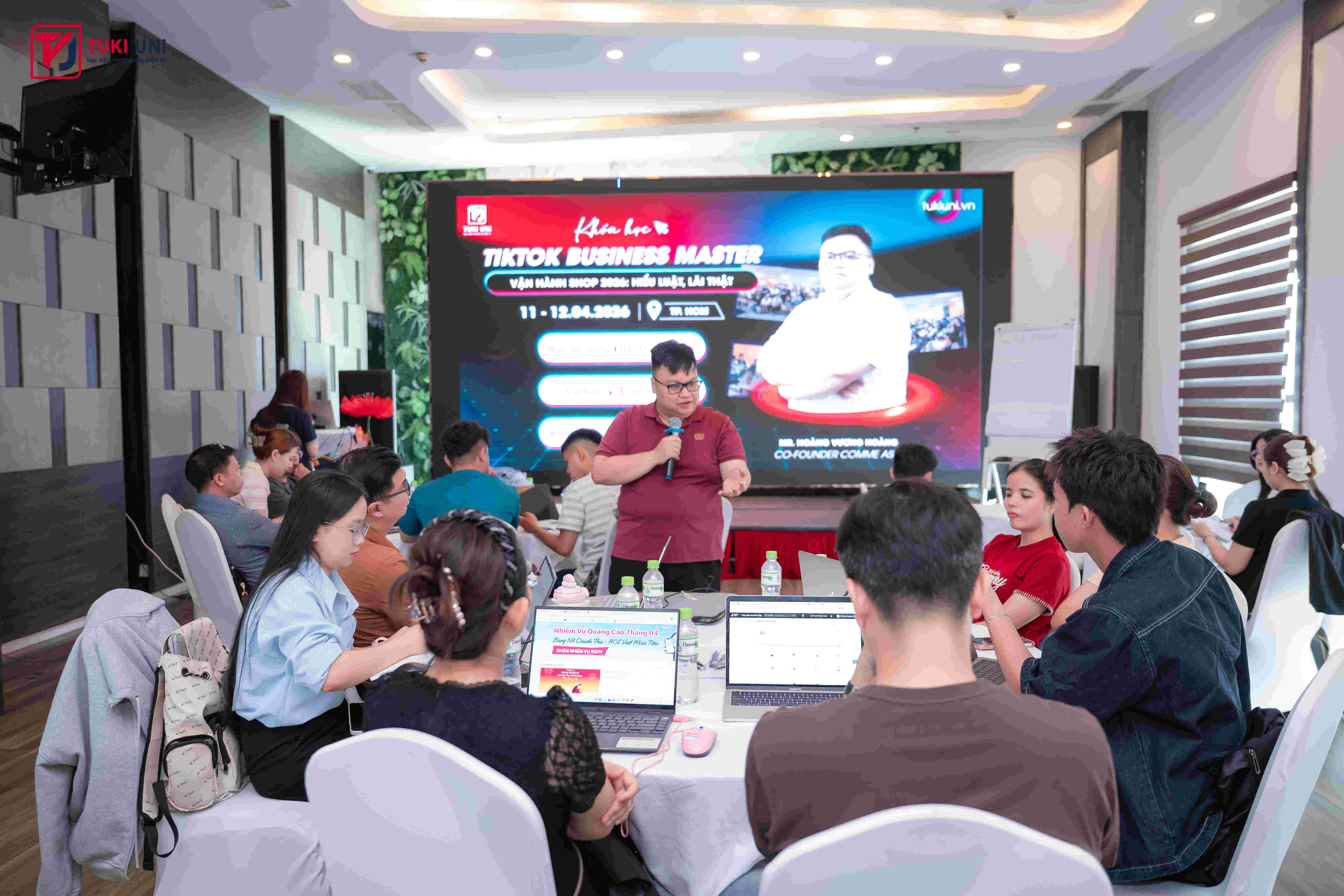 Hình ảnh lớp học TikTok Shop Business Master 2026 5